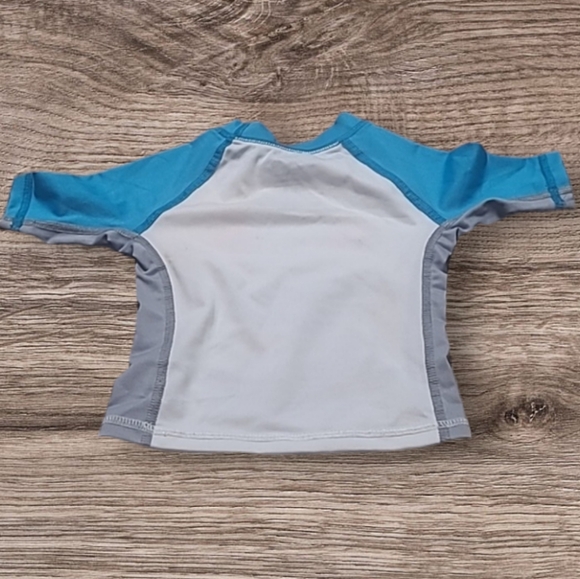 LITTLE BOY'S CHILDREN'S PLACE SWIM SHIRT - Picture 4 of 4